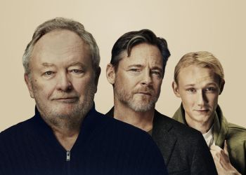 NÅR VINDEN VENDER